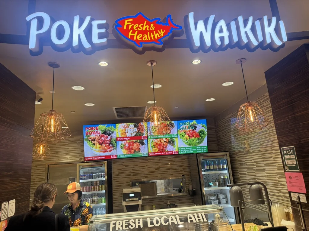 ロイヤル・ハワイアン・センターのPoke Waikiki